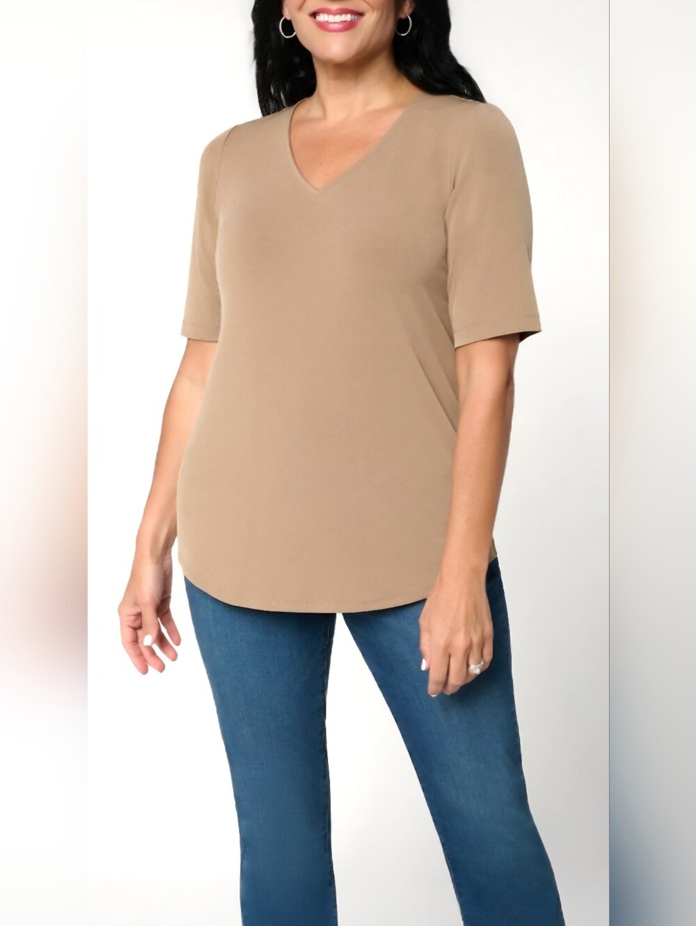 SUSAN GRAVER size medium TAN color TOP like new V NECK